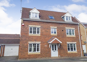 4 Bed Detached House for Sale in Cairngorm Drive, Mansfield