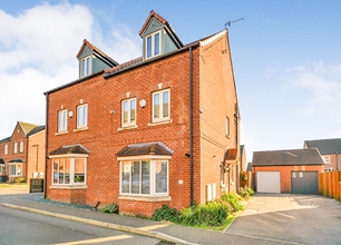 4 Bed Detached House for Sale in Bakewell Lane, Hucknall