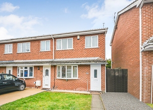 3 Bed Town House for Sale in Polperro Way, Hucknall